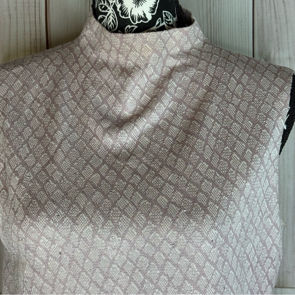 ST. JOHN COLLECTION - Picture 4 of 5